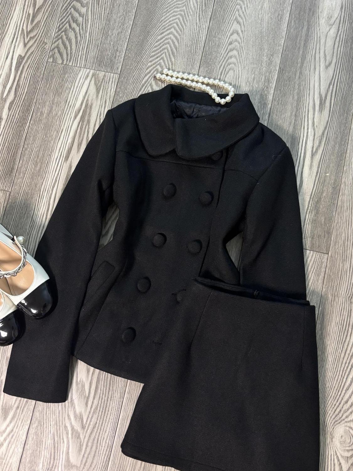 Französisches Winter-Elegantes – Winter Clothing Sales Bewertung und Preis